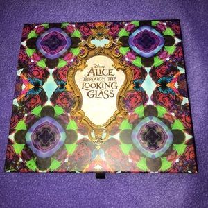 Urban Decay Alice Through the looking glass